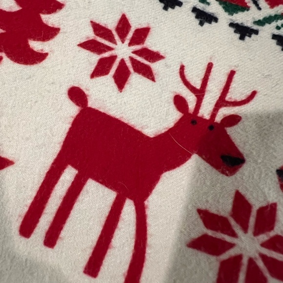 Red and White Mens Pajamas with Reindeer and Snowflake Pattern Dear Dear - Picture 3 of 5